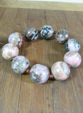 7674号 新疆哈密桃花天宝石手链 18mm 微弱磁性