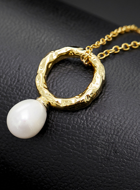 金属金属圆环天然白色珍珠项链