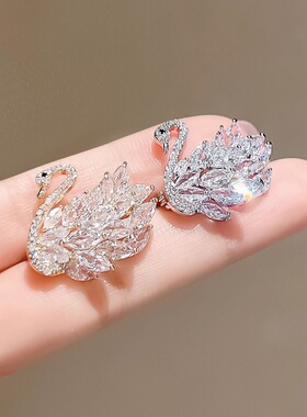 天鹅胸针女胸花防走光扣