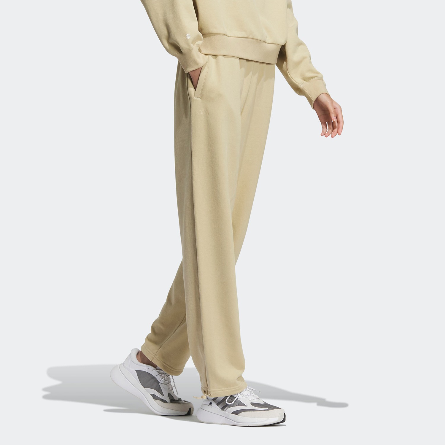 Adidas/阿迪达斯正品吊牌价549女子休闲透气直筒运动长裤IK3512-图1
