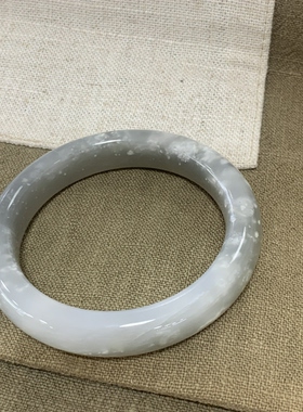 如意玉都-和田玉烟紫飘雪花手镯圈口53.5mm玉镯