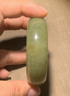 和田玉手镯特惠价玉52内径