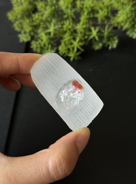 天然白水晶俏色巧雕木生富甲吊坠我自己雕刻的