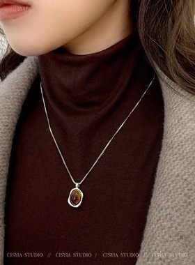 爆款琥珀叠戴金色毛衣项链女生2024秋冬新款轻奢高级感小众毛衣链