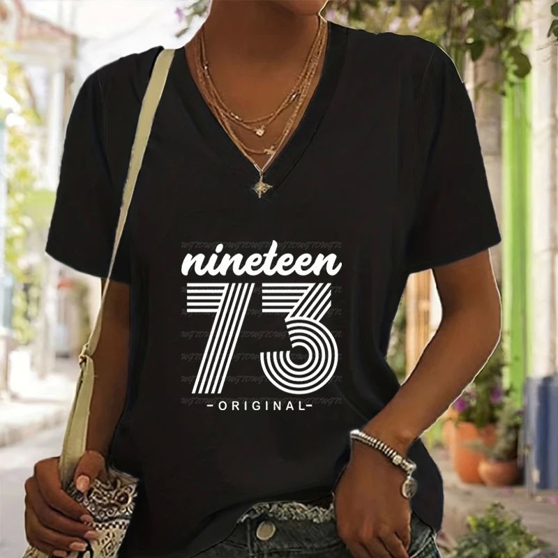 Women’s V-neck Shirts Graphic Tees Nineteen 74 Origal Shirt - 图3