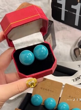 妾之意港风复古极简显白蓝色耳钉