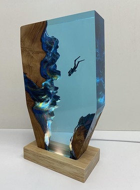 带灯光室内家居摆件实木树脂送礼