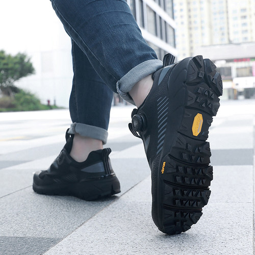 君洛克U扣体训鞋V底登山徒步鞋男女透气防滑轻便户外休闲快反鞋 - 图1