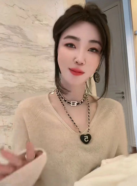 小香风黑色爱心皮质项链毛衣链