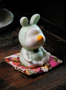创意可爱打坐兔陶瓷摆件禅意家居饰品桌面小兔子工艺品办公室送礼
