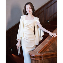 Evening gown lady banquets temperament high and luxurious high-end high sense presiding over body name Yuanyan Champagne dress
