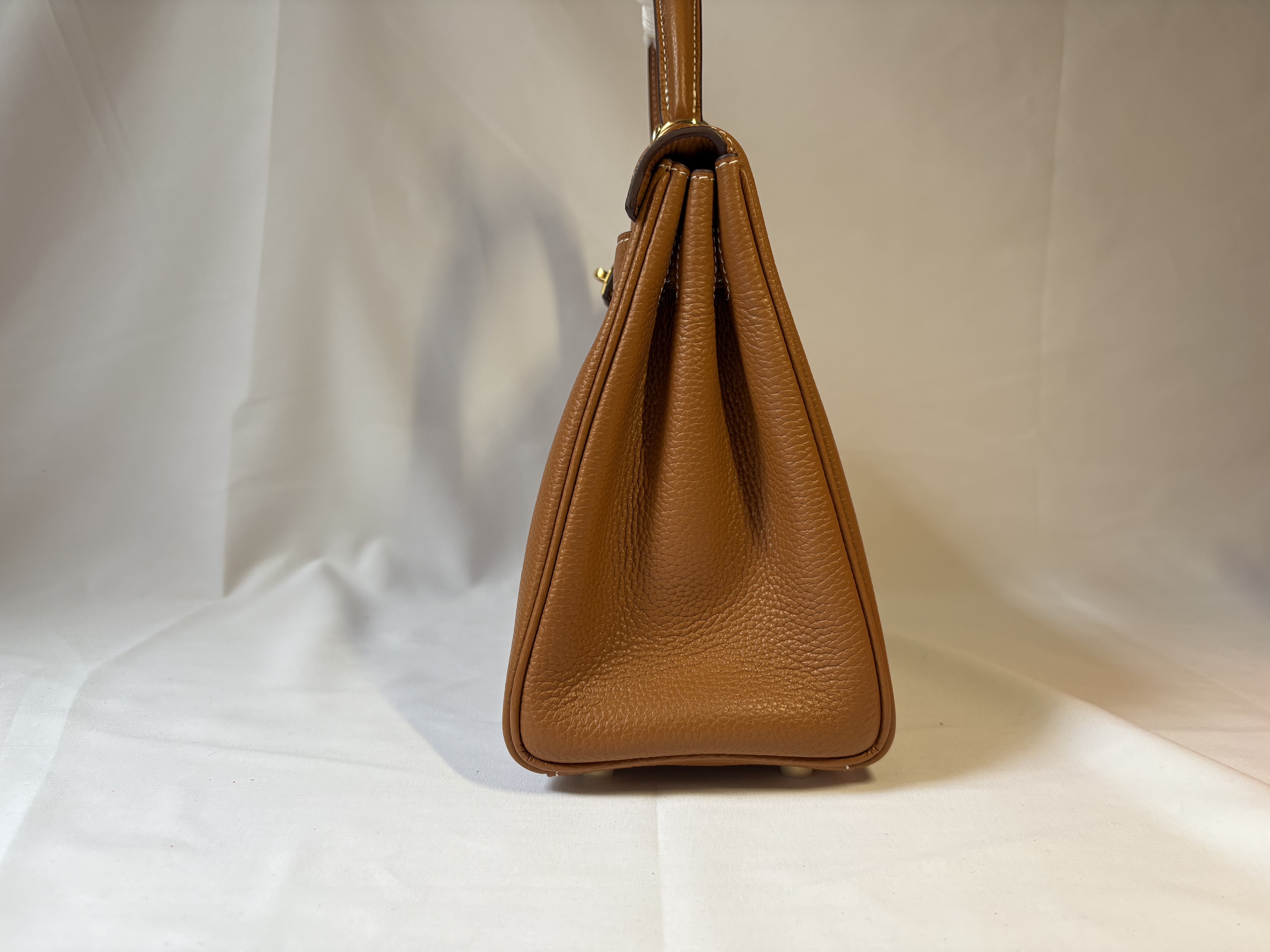 25CM金扣凯莉包头层TOGO皮料内缝手提女包 - 图1