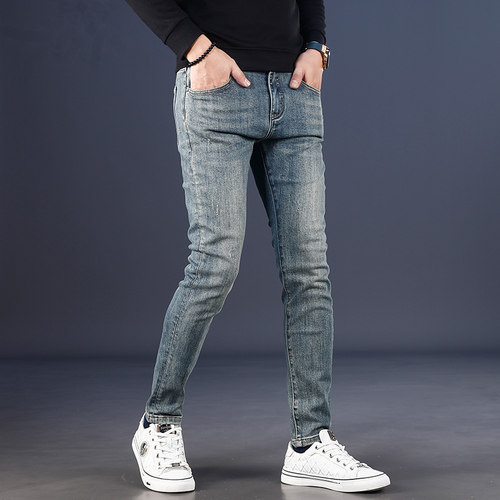 2025秋冬厚款浅蓝色牛仔裤男潮流百搭素色修身小脚弹力休闲裤子男 - 图1