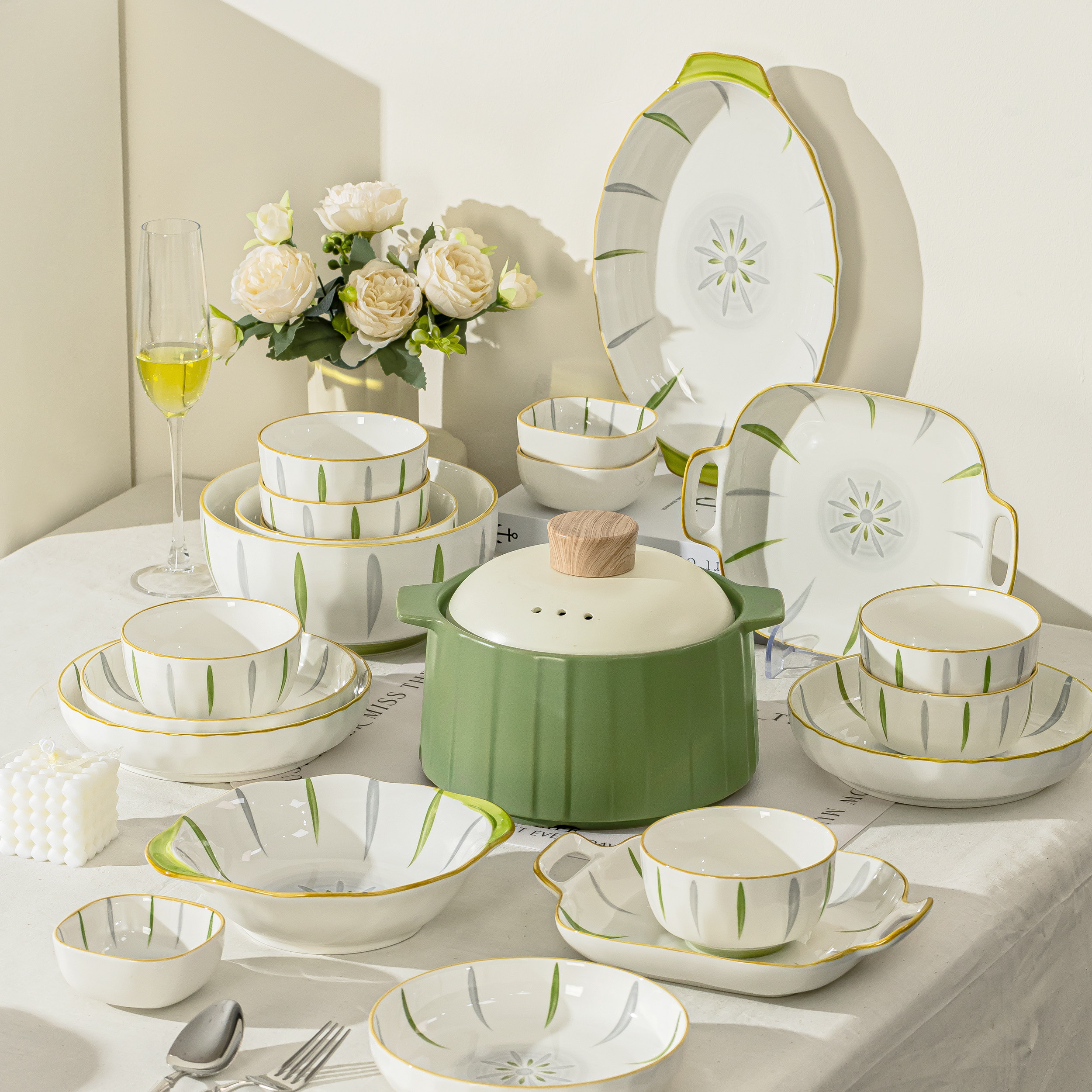 碗家用2026新款高颜值陶瓷餐具碗盘套装家用釉下彩乔迁新婚礼物