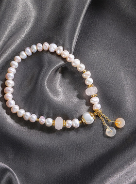 高级感珍珠手链女ins小众设计森系招桃花粉水晶平安扣吊坠手链