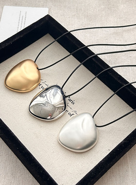 董洁同款黑皮绳不规则几何项链