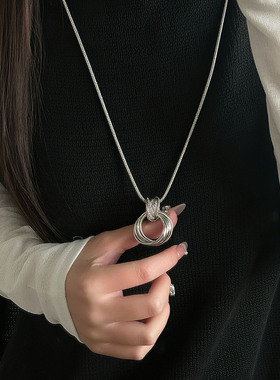 2025秋冬轻奢小众圆环长款毛衣链