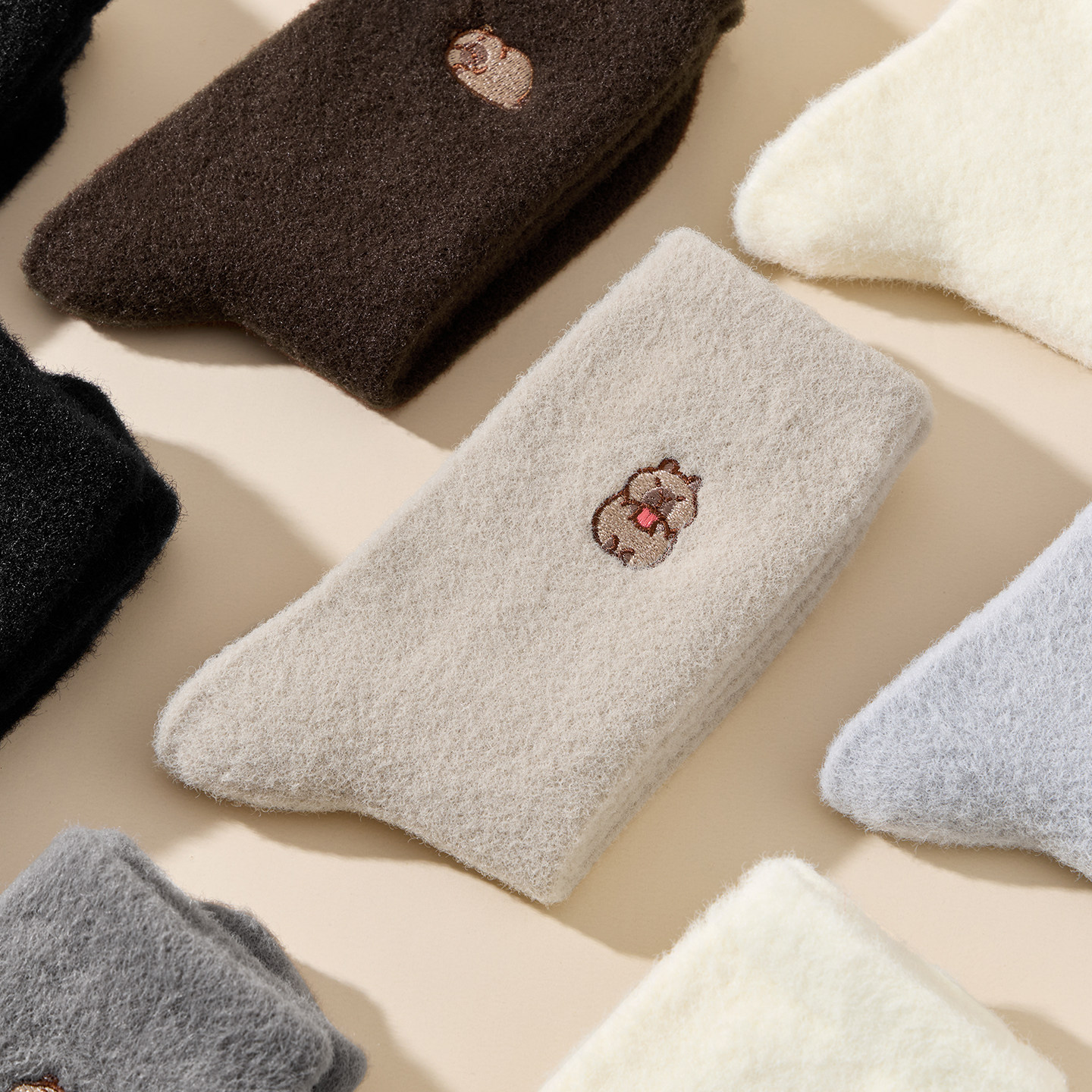 佐印男款澳绒冬季厚袜子卡皮巴拉睡眠地板袜中筒袜加绒保暖长袜,淘宝优惠券,粉丝福利购,淘宝优惠卷