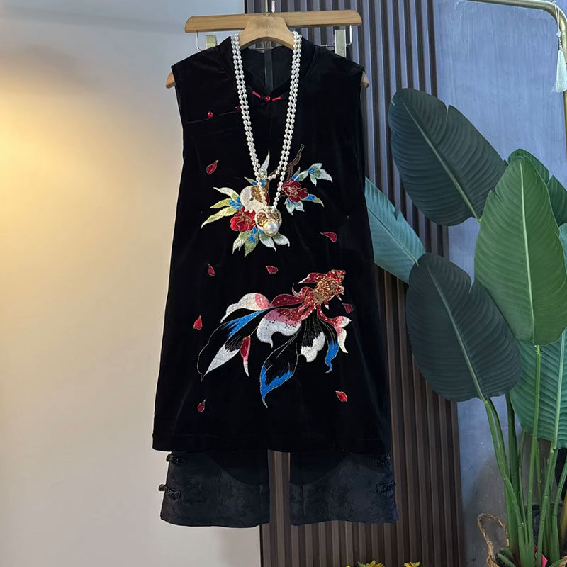 新中式大码女装2025秋季款国风亮钻刺绣丝绒中长款马甲裤子两件套,淘宝优惠券,粉丝福利购,淘宝优惠卷