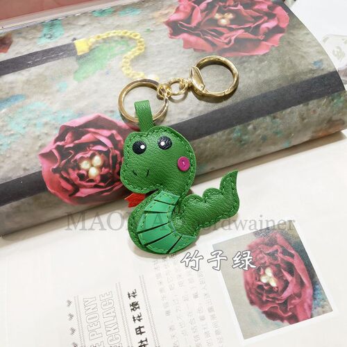 毛毛皮匠 新品牛皮手工缝制生肖蛇汽车钥匙扣卡通包挂件皮质生日 - 图2