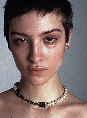 ins字母M项链拼接珍珠项链反光男女个性潮人嘻哈哥特风链子锁骨链