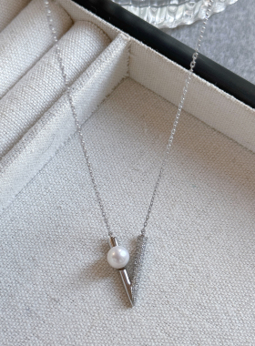 v型天然淡水珍珠项链s925纯银2026新款爆款吊坠轻奢小众高级感女