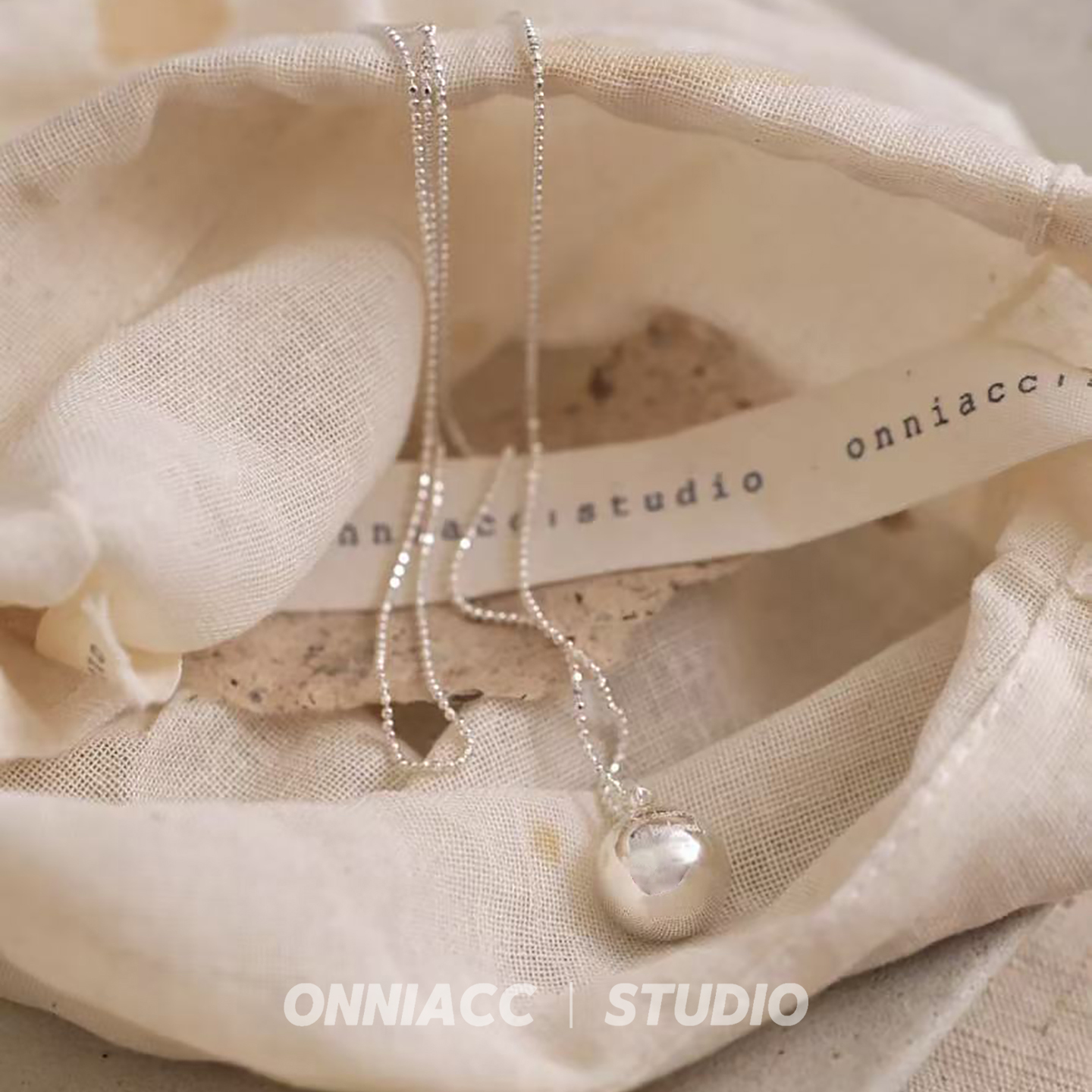 字母圆球项链女纯银长款毛衣链配饰秋冬高级感轻奢小众简约气质 - 图2