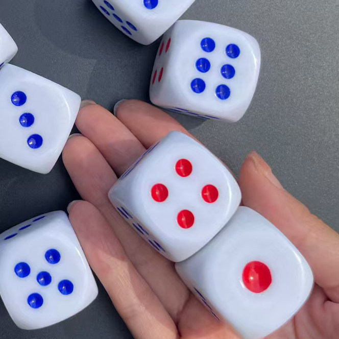 30mm大号骰子色子酒令筛子麻将手抛色子 趣味娱乐用品3厘米超大号,淘宝优惠券,粉丝福利购,淘宝优惠卷