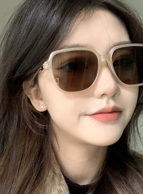 防紫外线方形复古女大框超轻近视