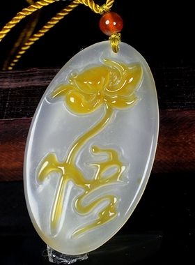 男女天然玉髓意境挂件