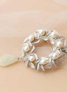 天然和田玉淡水珍珠韩版胸针吊坠