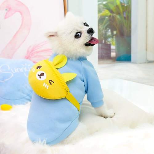 Собаки и кошки скрещивают сумку на молнии