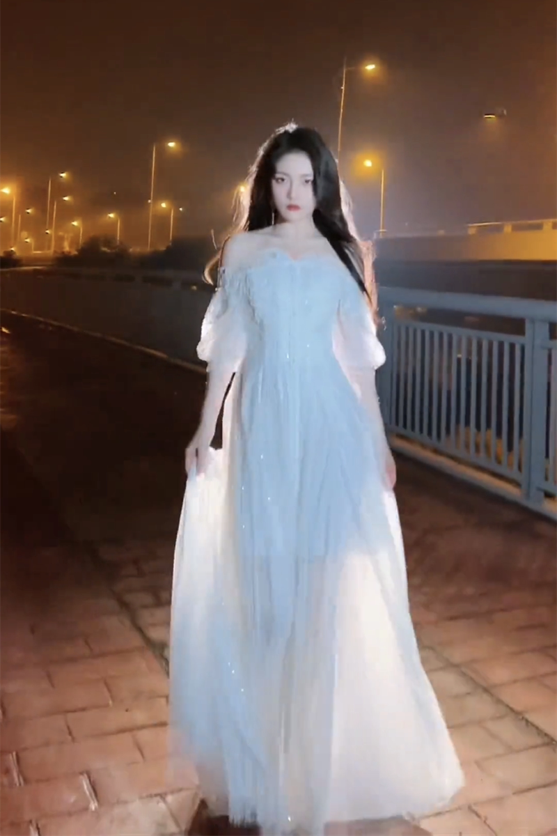 小橙子抖音同款白色亮闪抹胸露肩礼服连衣裙在逃公主仙女裙子超仙