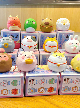 原创木雕风圆宝十二生肖摆件创意精致公仔家居桌面装饰品摆饰批发