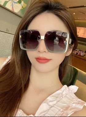 网红热卖偏光墨镜女新款太阳镜高清防紫外线开骑车专用防晒眼镜女