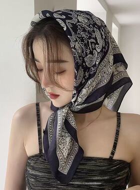 三角巾腰带系在腰上的丝巾连衣裙