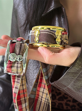 美拉德风格纹布艺双扣轻奢手镯