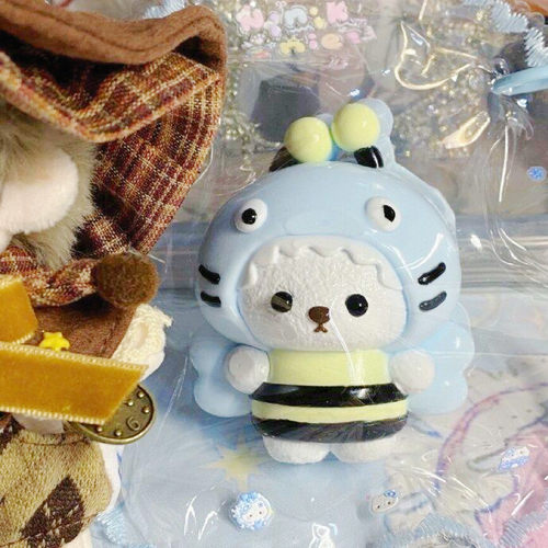 可爱创意小鲨bee纯手工食品级硅胶捏捏乐儿童慢回弹解压发泄神器 - 图1