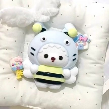 可爱创意小鲨bee纯手工食品级硅胶捏捏乐儿童慢回弹解压发泄神器 - 图2