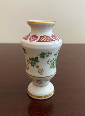 日本  1982年 中古收藏描金装饰瓷器摆件 小瓷瓶 迷你花瓶