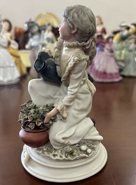 卡波迪蒙特 Capodimonte 意大利80年代冷瓷瓷偶 女孩花卉收藏摆件