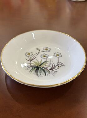 Royal Worcester 皇家伍斯特 英国骨瓷花卉装饰小瓷碟 摆件首饰盘
