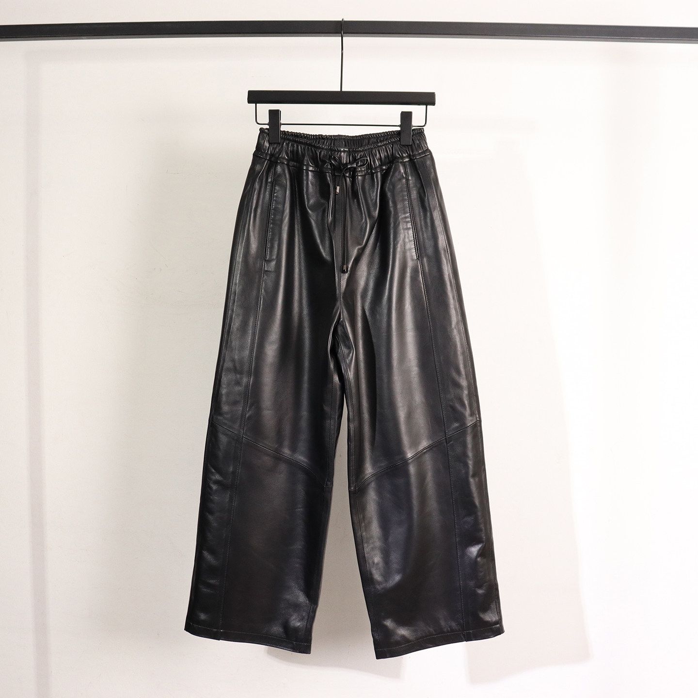 新款真皮皮裤女款抽绳松紧腰阔腿长裤时尚宽松休闲显瘦百搭九分裤,淘宝优惠券,粉丝福利购,淘宝优惠卷