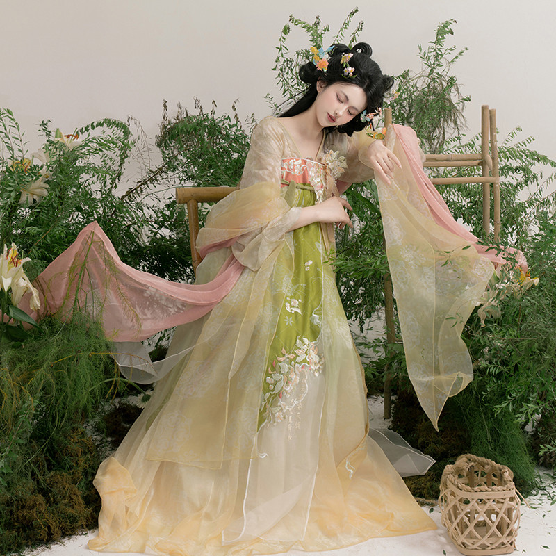 汉尚华莲17周年店庆款[梨满园]汉服女改良国风对襟衫齐胸裙套装,淘宝优惠券,粉丝福利购,淘宝优惠卷