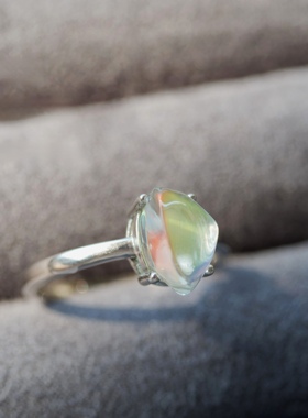 彩虹月光石性价比超高天然宝石