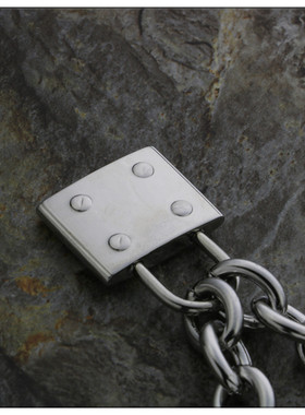 健身运动吊坠钛钢锁骨链