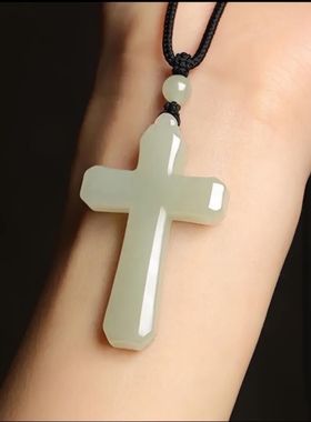 清水色白色十字架挂件男女款吊坠项链十字圣架情侣款时尚百搭