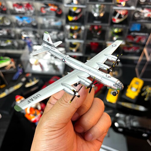 1:300合金飞机B29运输机空中堡垒成品金属模型螺旋桨可动配支架 - 图1