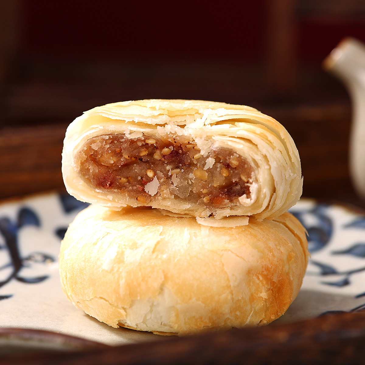 稻香村苏式酥饼老式豆沙伍仁糕点酥皮白皮大月饼五仁老字号小吃