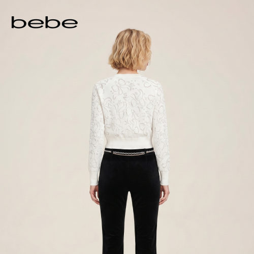 bebe2026秋季新款女士气质千金风花纹装饰针织开衫330601 - 图1